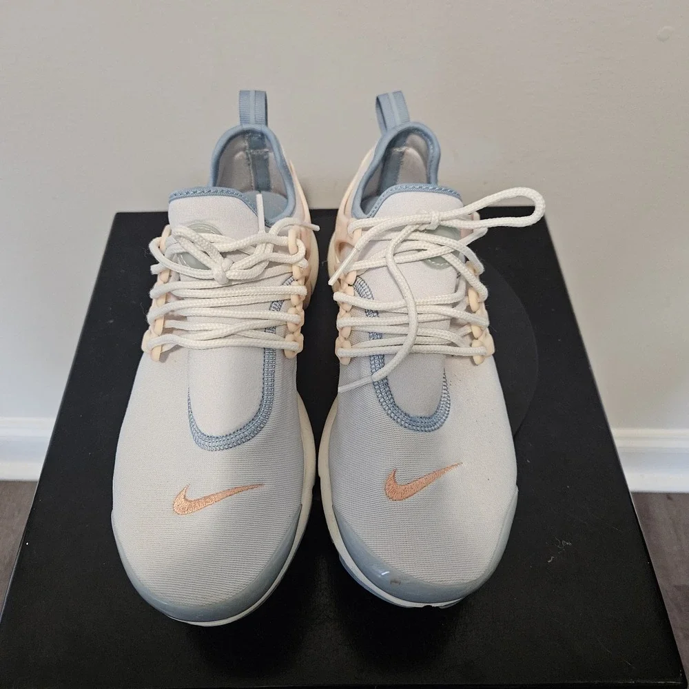 Nike Presto Running Shoes Iris Whisper Atmosphere Womens Size 8 (878068-504)